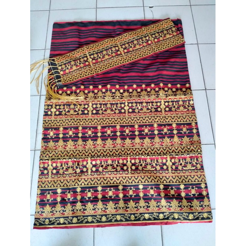 Tapis Lampung / Sarung Tenun / Sarung Tapis bordir / Rok bordir
