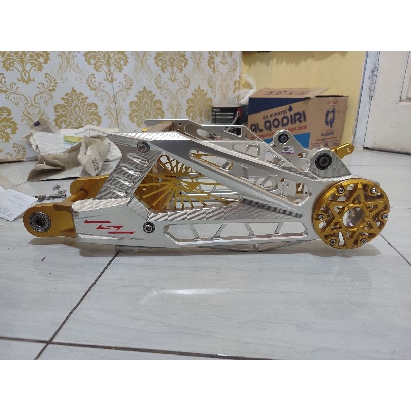 swing arm cnc aluminium sepeda motor listrik