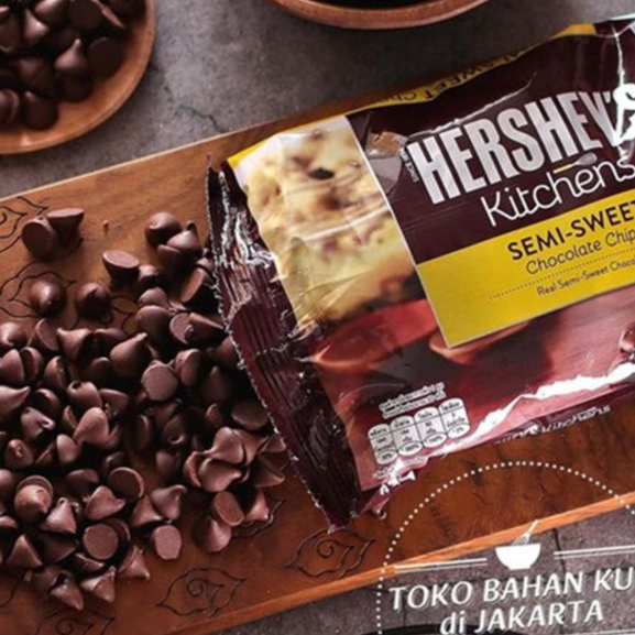 

Hershey Semi Sweet Baking Chips 100gr Hershey's Kitchen Chocolate Chip