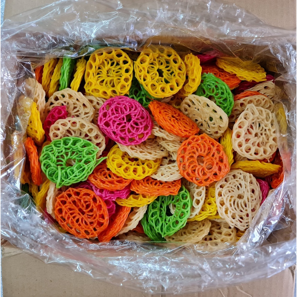 

Kerupuk Bawang Mentah 300gr Mawar Warna Warni / Krupuk Mentah Rasa Bawang / Krupuk Murah Kiloan