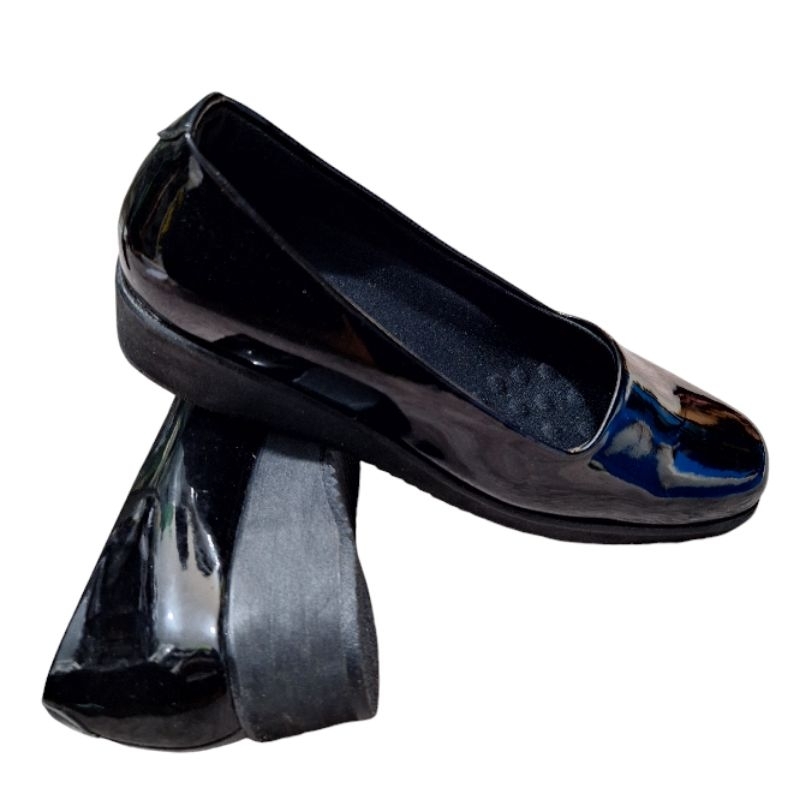 Sepatu Kerja Formal wanita Hitam kilap Hak 3cm