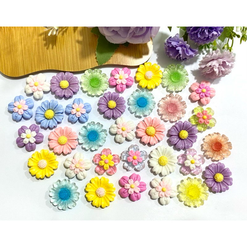 clay/resin flower isi 100 pcs
