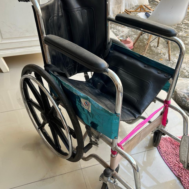 Kursi roda sellaco bekas pemakaian pribadi