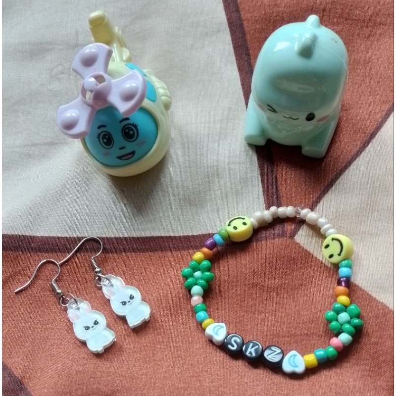 Anting SKZ Leebit & Gelang SKZ