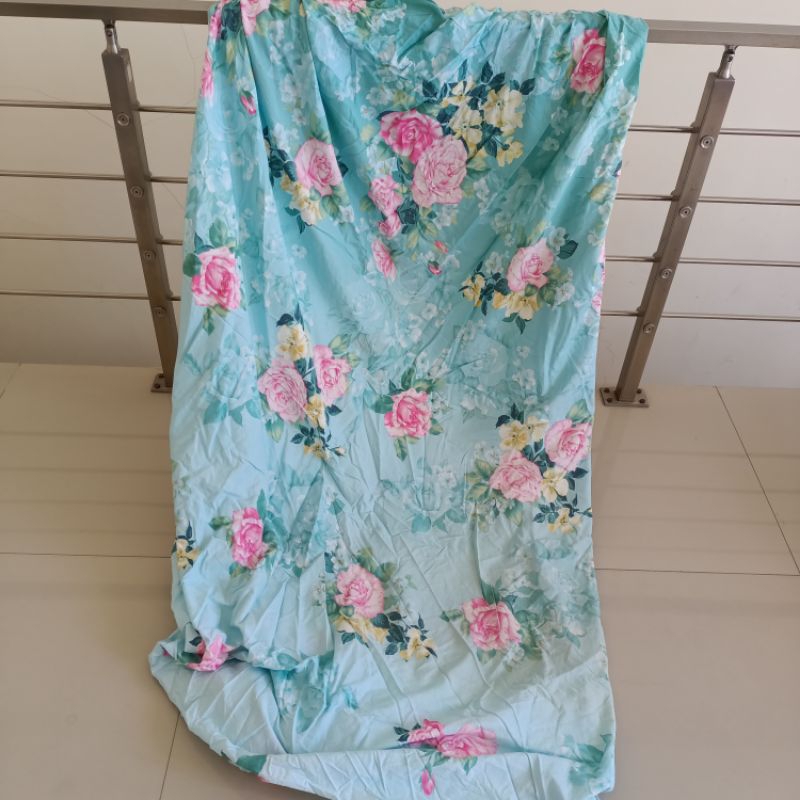 Sprei katun jepang halus motif bunga biru 160x200 preloved