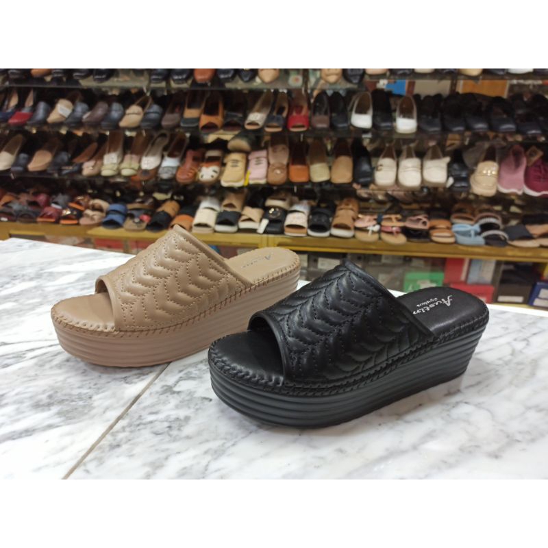 Sandal Wedges Austin S975 sandal wanita ringan