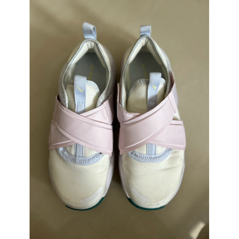 PRELOVED - Nike Flex Advance (Girl) ‘Summit White Citron Tint’ - Size EUR 35 / 22cm