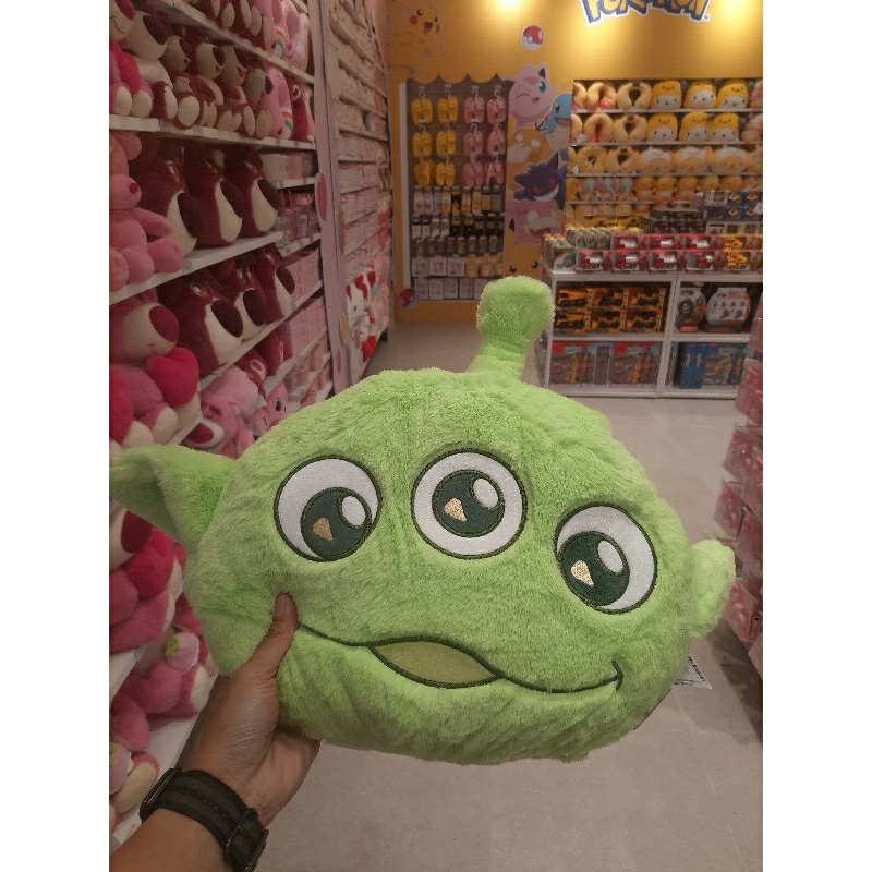 miniso pink ❤ toy story alien bantal bulu bantal sofa