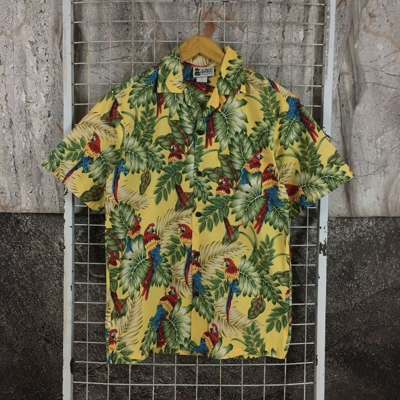 Kemeja Lengan Pendek Hawai Open Collar Boxy Oversized Original Size S . SDA 05767 Second Bekas Prelo
