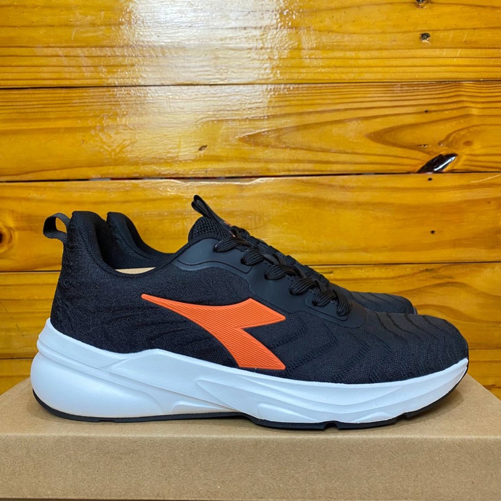 SEPATU DIADORA PRIA DIADORA KOBE BLACK WHITE COD ORIGINAL SNEAKER SPORTY RUNNING