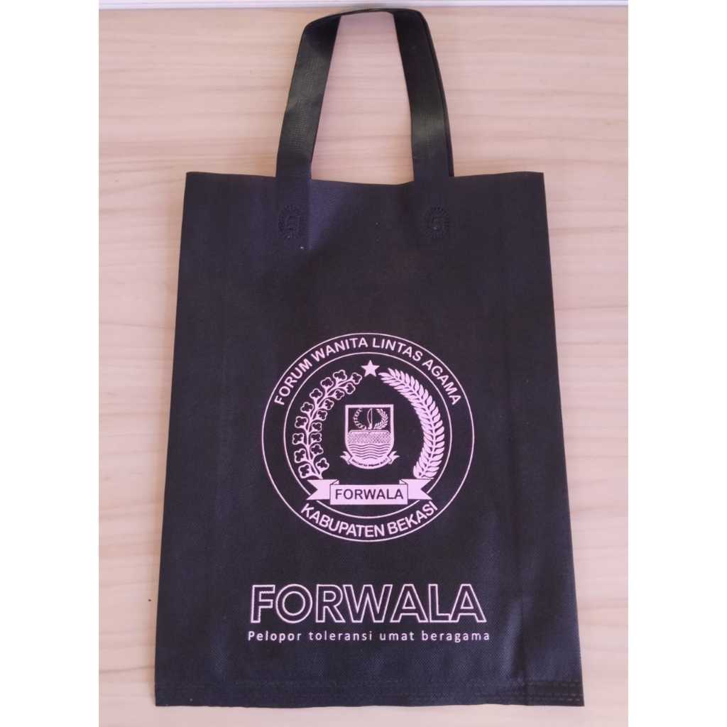 

Tas spunbond sablon uk 30x40x8 / tas sablon / tas custom / Harga satuan / Minimal order 100pcs