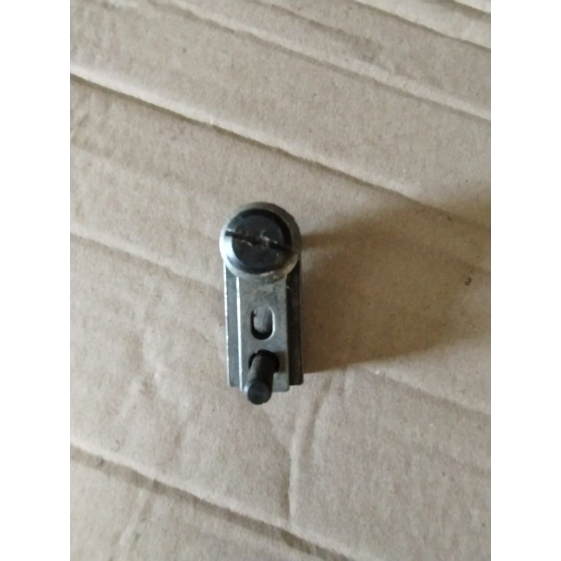 Kukuburan Mesin Rajut Manual