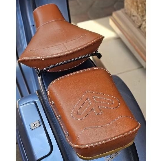 Aksesoris Vespa Cover Jok Pisah Universal Model Cowboy Warna Coklat