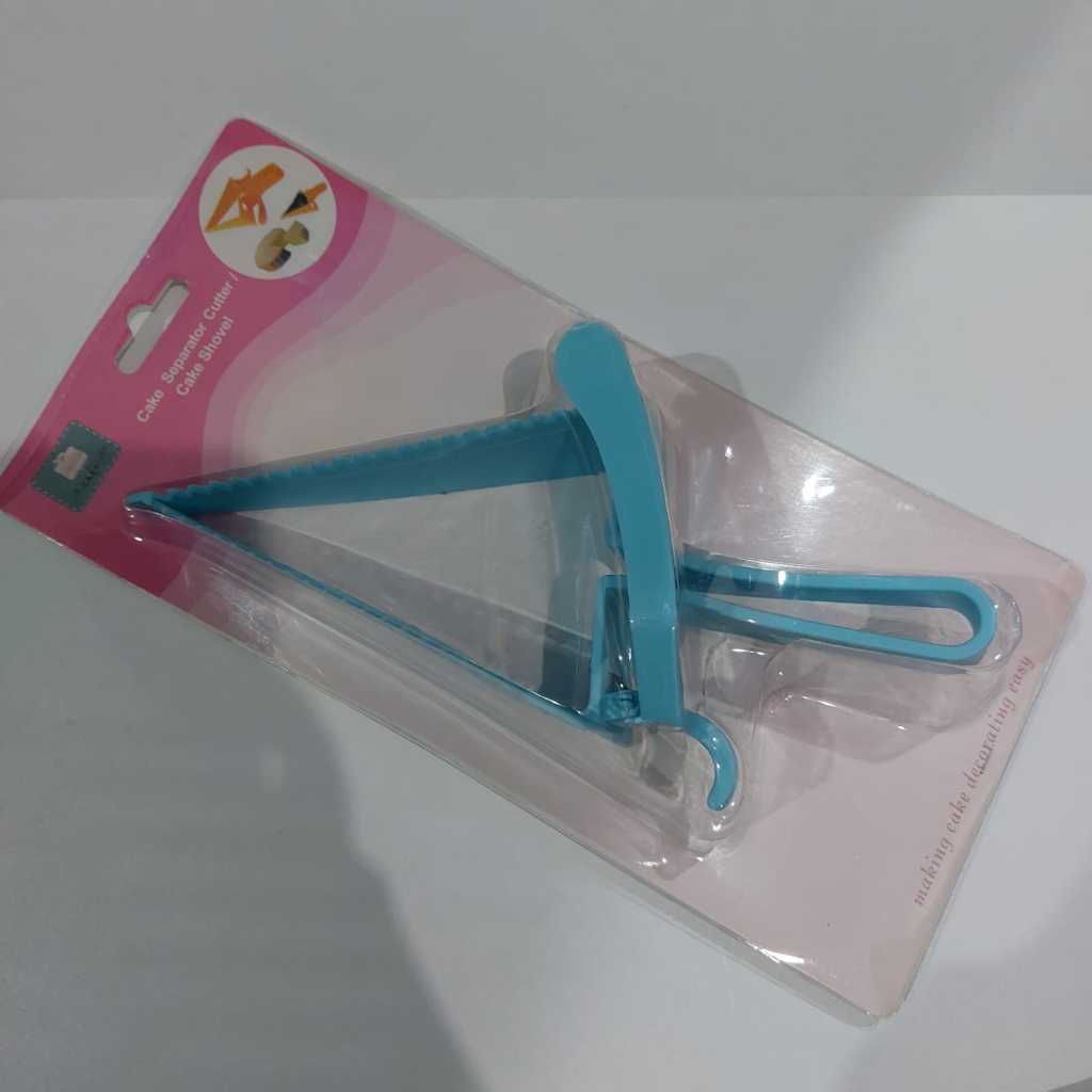 Scraper Segitiga Pemotong Kue Simetris Scrapper Cutter Kue