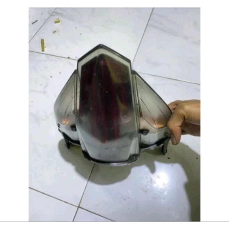 LAMPU STOP BELAKANG MX NEW 135 ORIGINAL