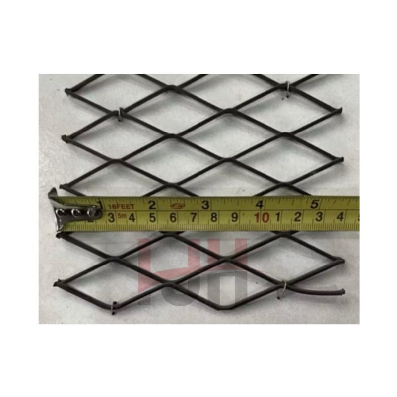 Expanded metal mesh F 2028 ukuran costum . kawat ram plat besi wiremesh industrial.