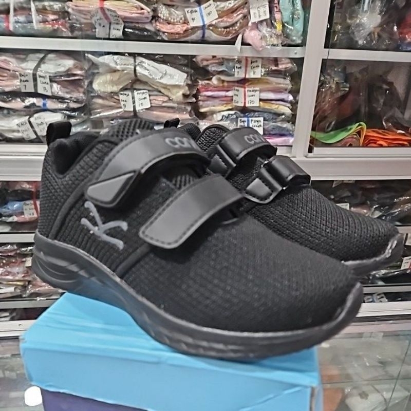 Sepatu sekolah anak anak Carvil