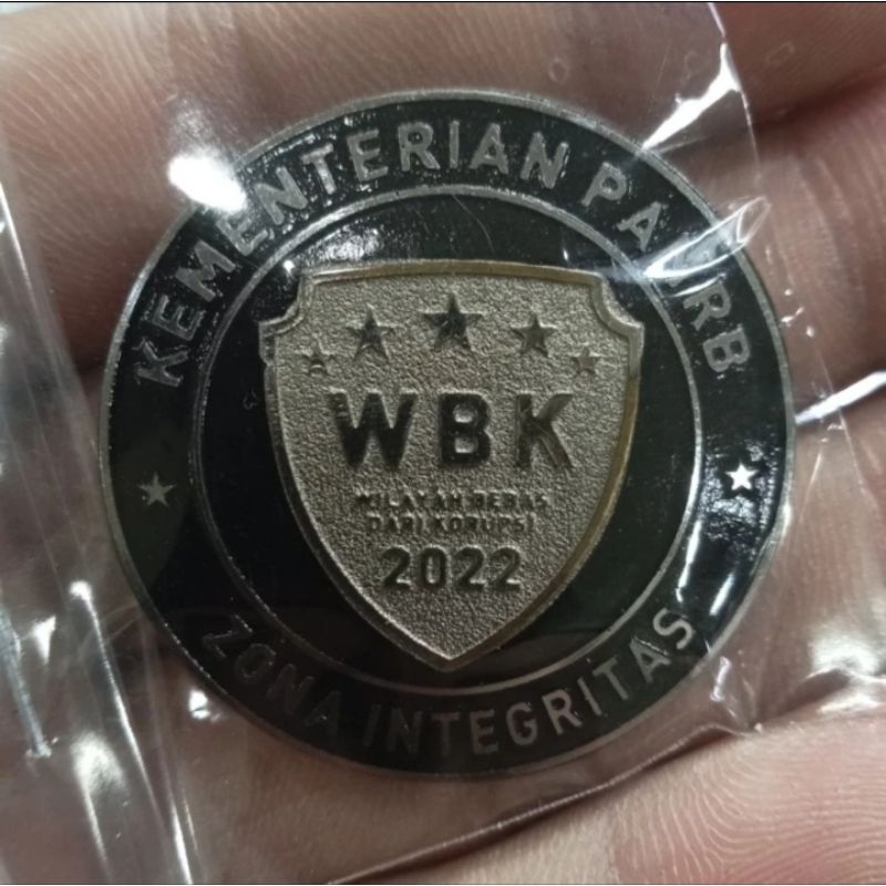PIN WBK ZONA INTERGRITAS 2022 SILVER BEST QUALITY
