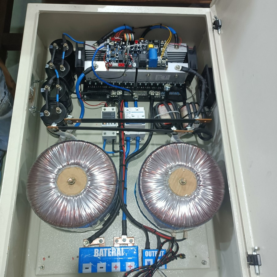 box panel 10000VA 10KW 10000watt box panel plts solar panel surya mppt