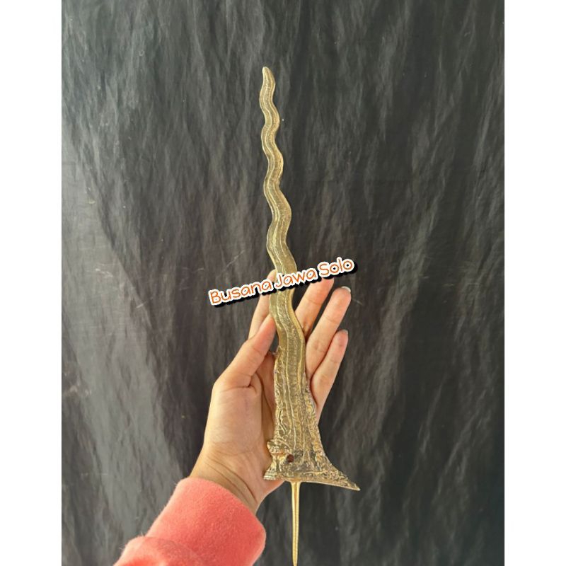 KERIS NAGA SASRA KUNINGAN