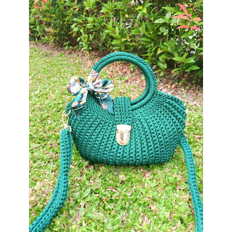 tas rajut cantik pesta