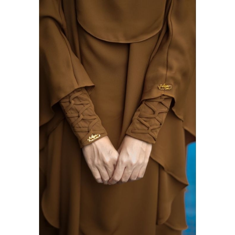 savina Hanifah muslimah gamis cantik