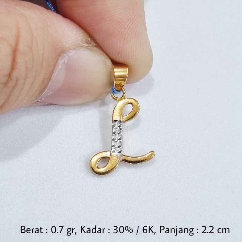 Liontin Emas Huruf L Variasi Putih Kadar 6K 30% 300 - PJ / 0.7 gr
