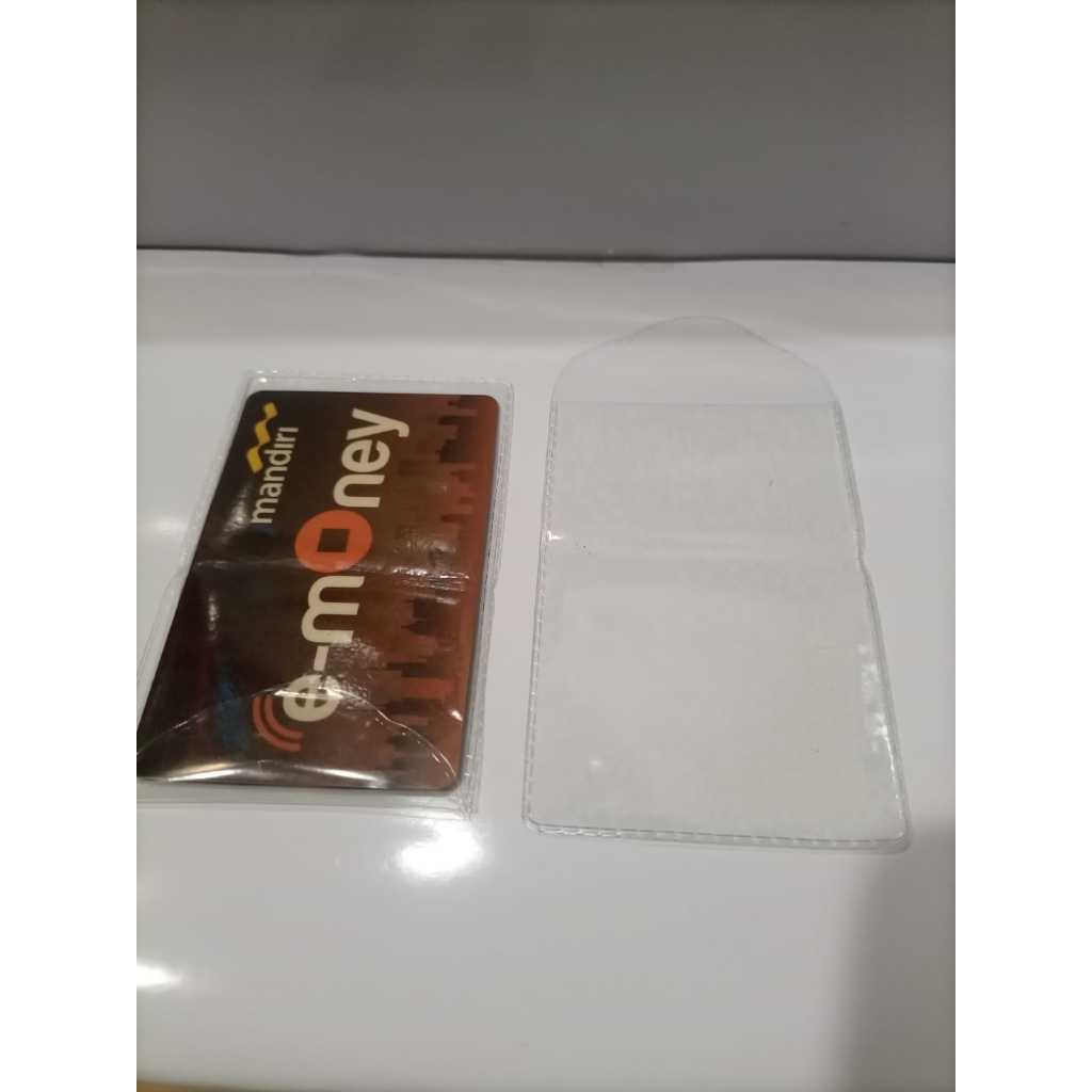 

Plastik Tempat Pelindung Kartu Ktp Sim Atm Parkir Simple Mudah Pas Aman Kantong Kertas Kartu