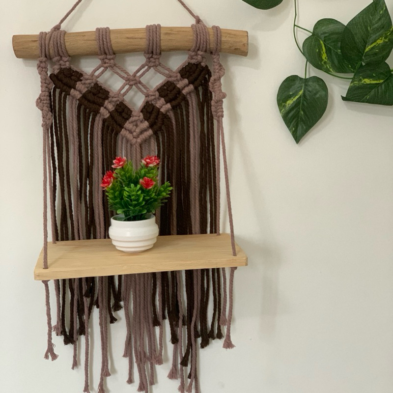 macrame hiasan dinding rak ambalan