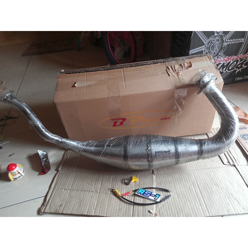 YZ8 knalpot /chember RS-1 Ninja R dan RR perut 40.5 dan 41 stinger 26 27 dan 28 free stiker kabel