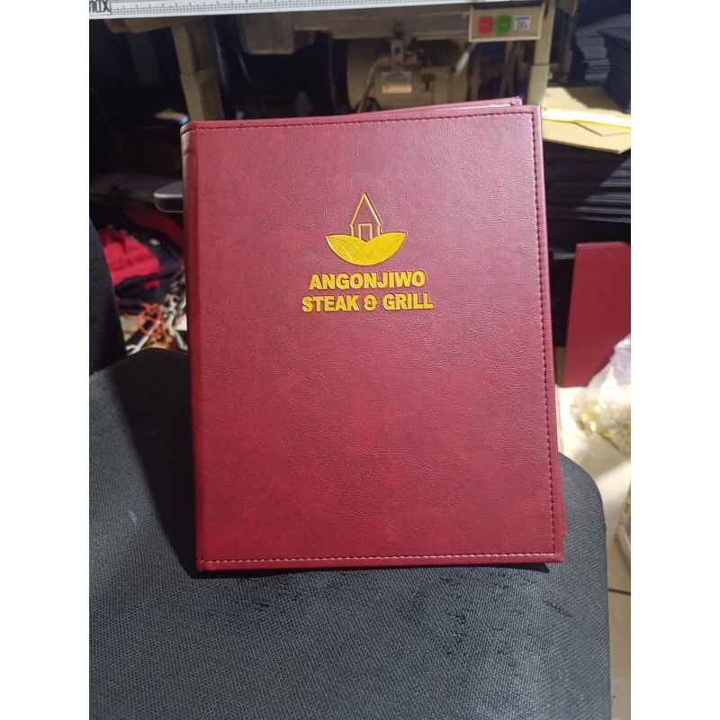 

cover menu resto caffe & hotell size a4 logo embos tanpa wara di baud