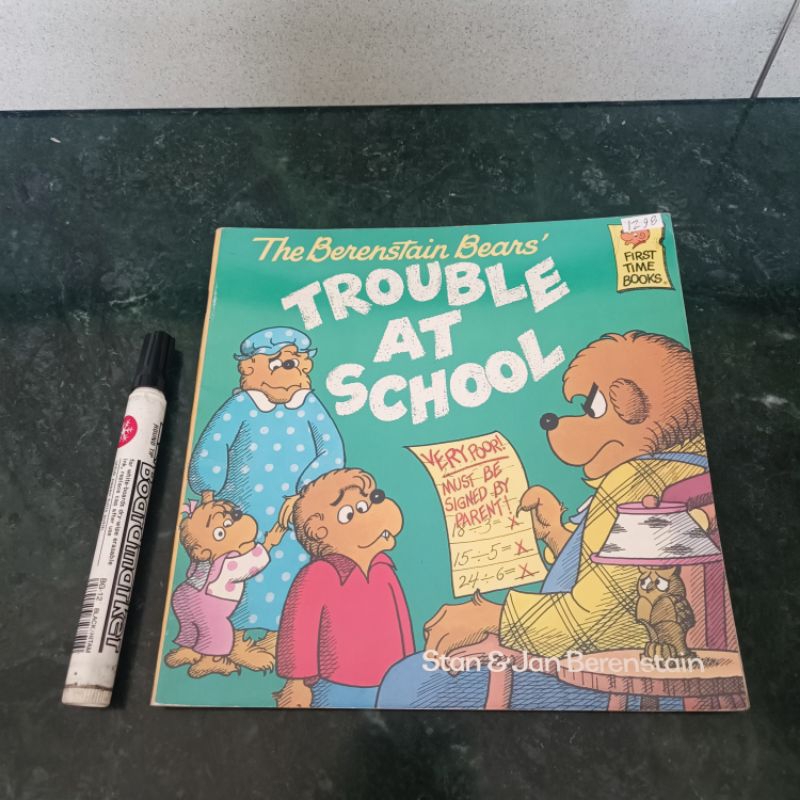 Preloved The Berenstain Bears Trouble at School Buku Cerita Anak