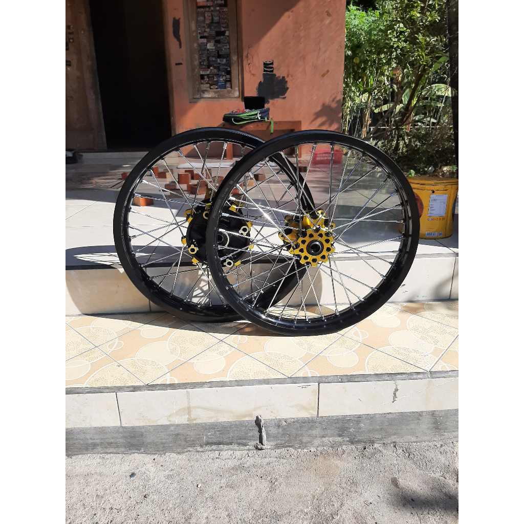 Velg Set Tanpa Ban Semi Cacing Honda CRF 160/185 Ring 17