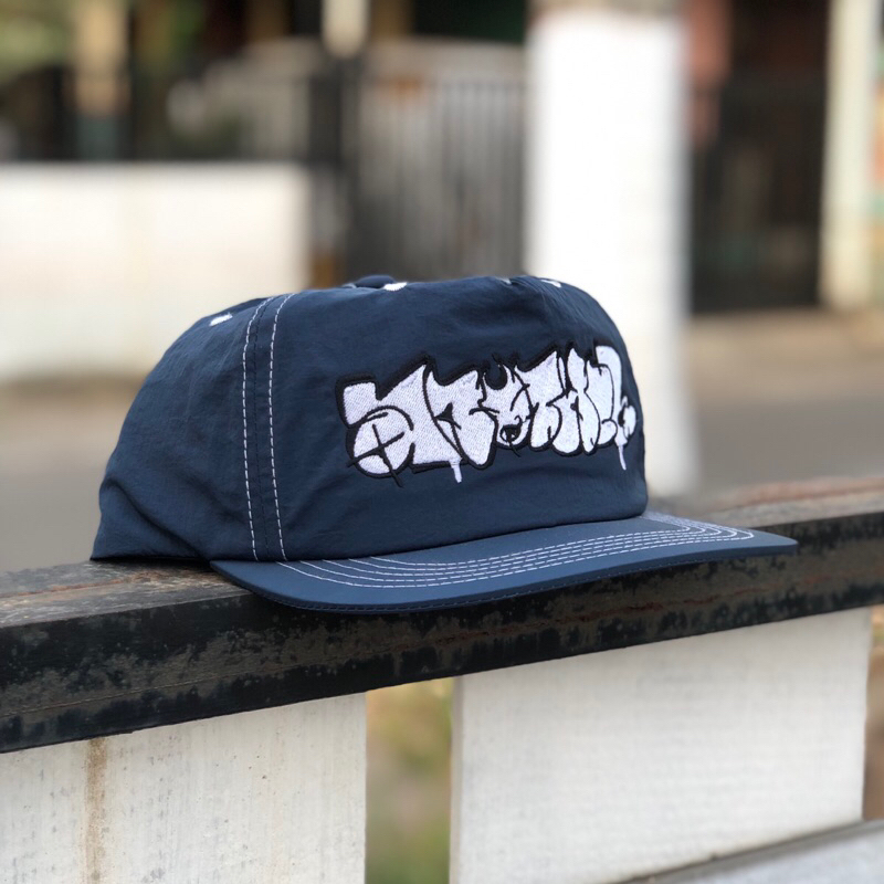 “SNAPBACK STROM” PAIN IS LOVE