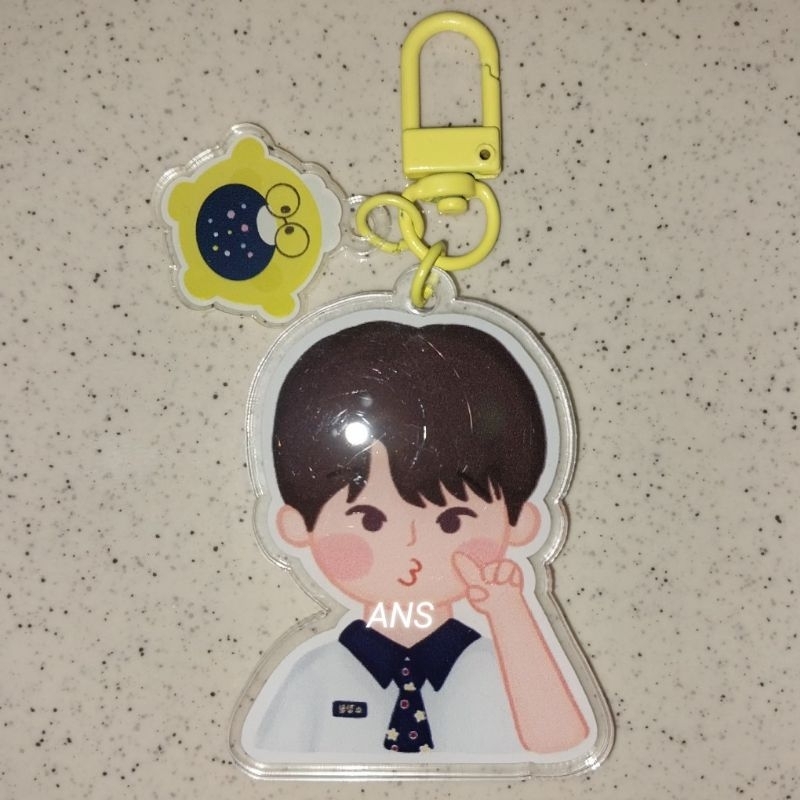 [READY] Preloved keychain keyring JUNGHWAN sopa treasure