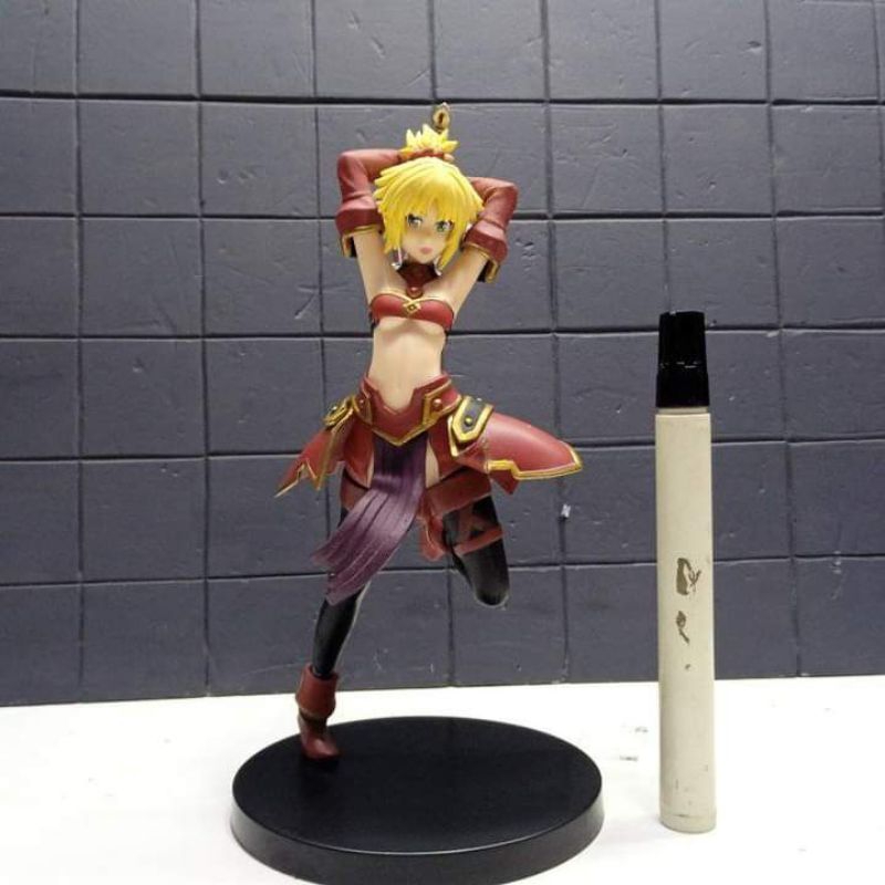 mainan static figureTaito Fate/Apocrypha Saber of red mordredstatue detail recast kotobukiya

CWAeip