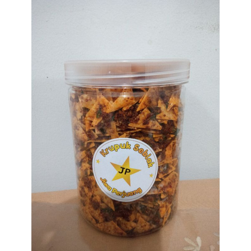 

kripik pangsit seblak