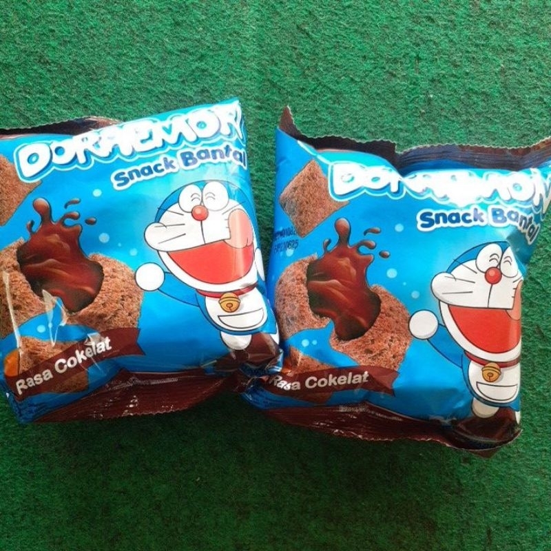

Snak Bantal Doraemon Rasa Coklat