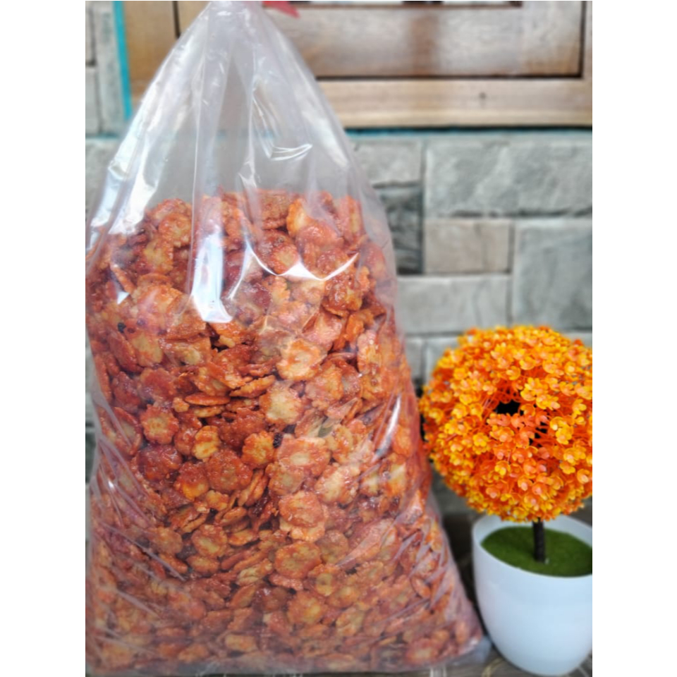 

GRATIS KARDUS DAN BUBLE WARP/ EMPING MELINJO BALADO PEDAS MANIS ISI 1KG//cemilan/makanan ringan