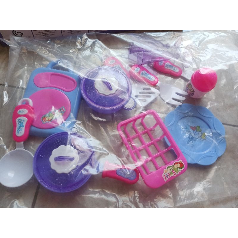 mainan masak masakan, mainan kitchen set, mainan princess sofia, preloved mainan anak perempuan