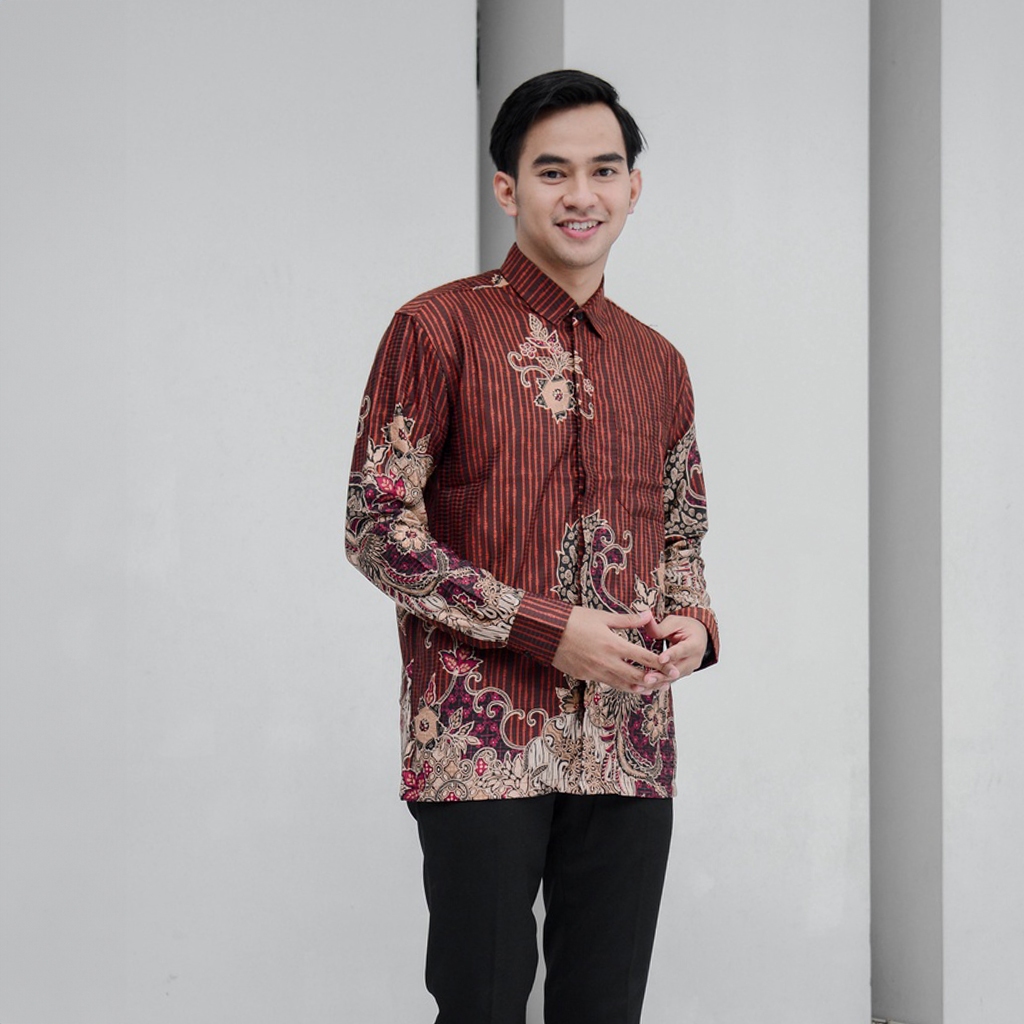 Coop Design - Erlangga Kemeja Motif Batik Printing Katun Lengan Panjang Slimfit Pria