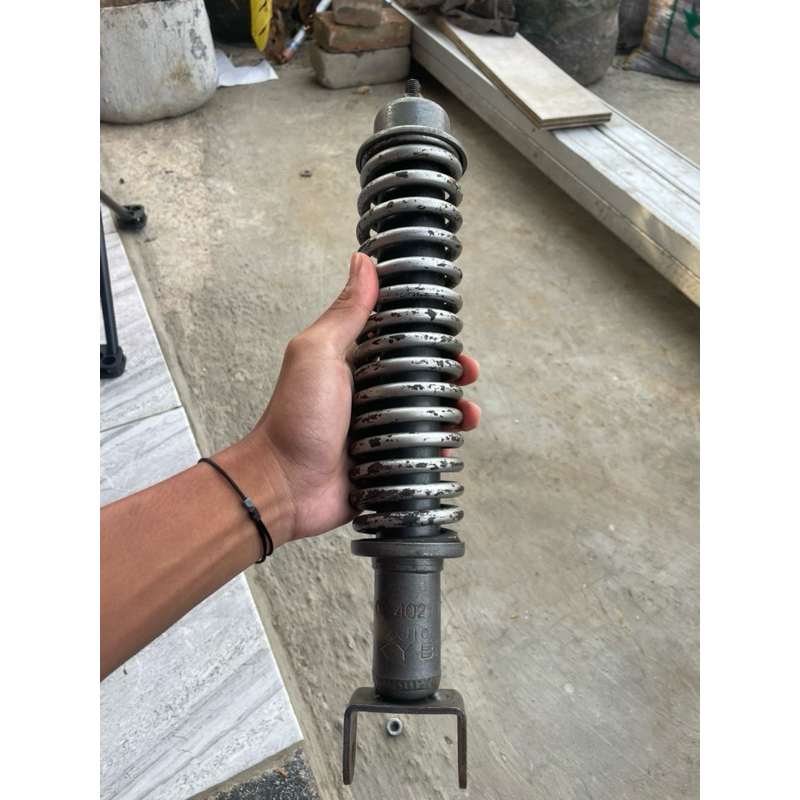 Shock Belakang Vespa Excel