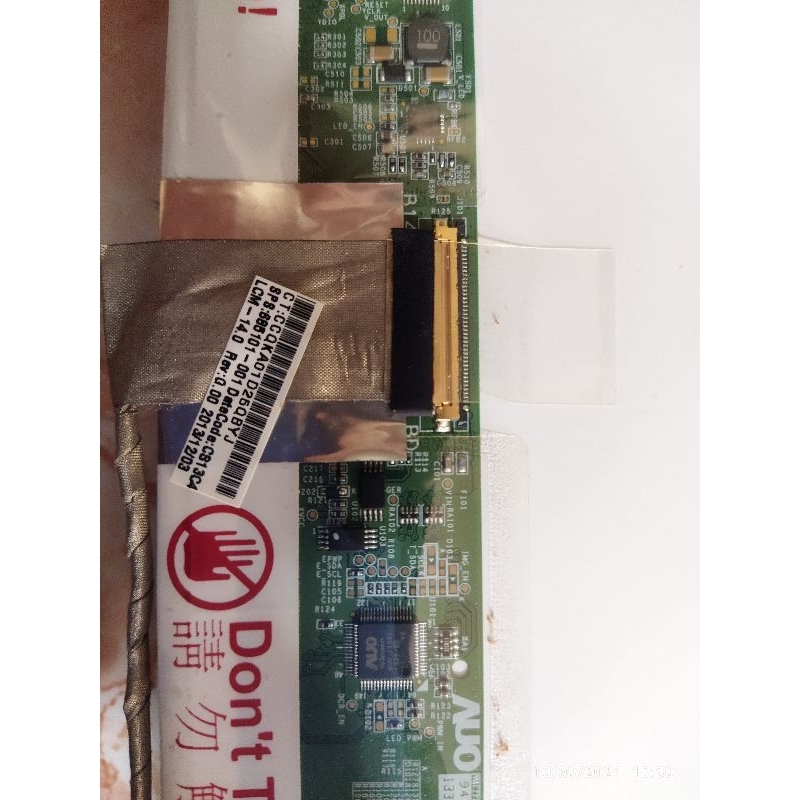 Layar Lcd laptop HP 1000 14ich