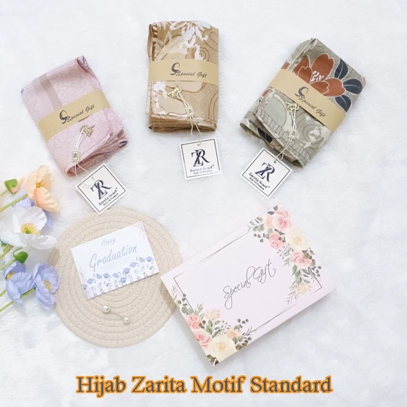 HAMPERS HIJAB SEGI EMPAT ZARITA MOTIF ISI 1