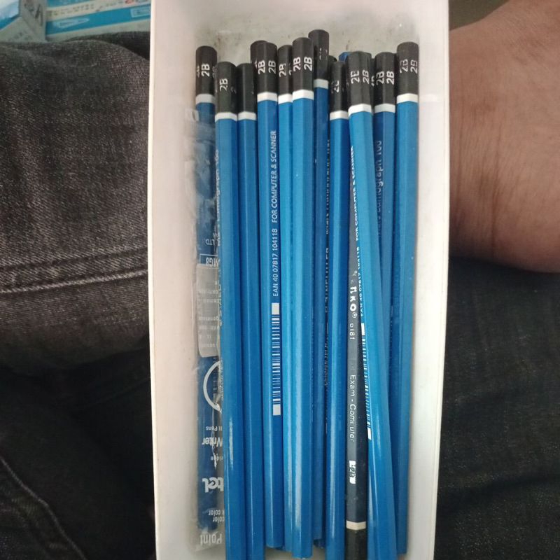 

Pensil 2B