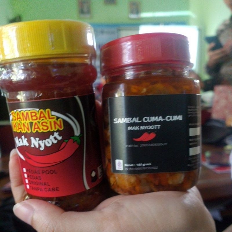 

sabel cumi , sambel ikan asin