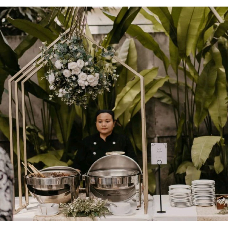 STANDING GUBUKAN PRASMANAN SEGITIGA