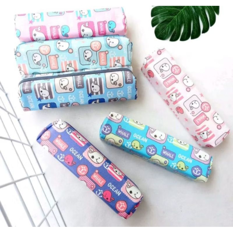 

tempat pensil motif hiu lucu