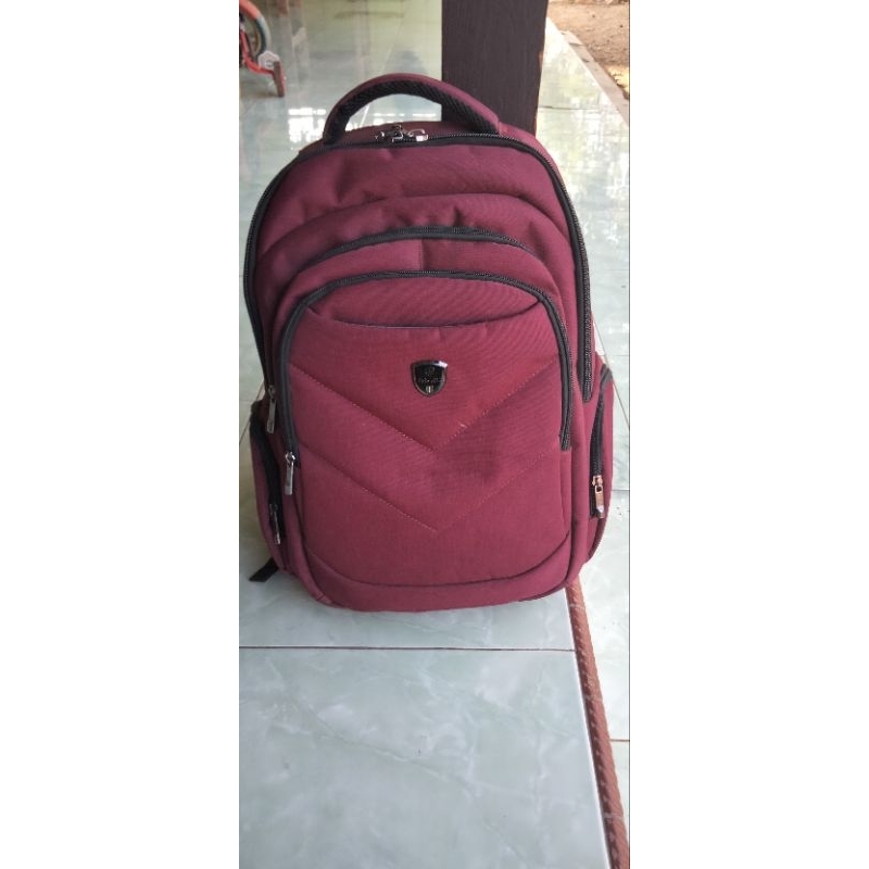 Tas sekolah warna merah