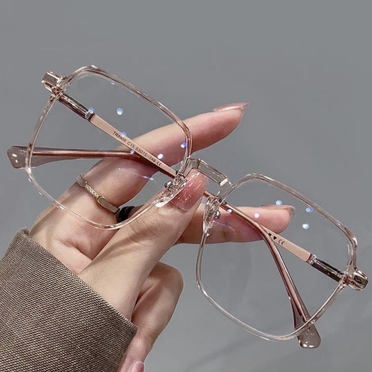 Hadir Surprise  READY MAKASSAR Kacamata Anti Radiasi Wanita Pria Lensa Square Replaceable